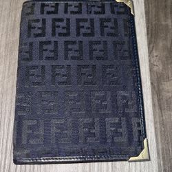 Vintage Fendi Wallet Cute 🥰 