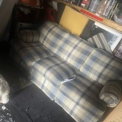 Free Couch Used