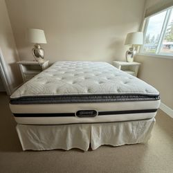 Queen mattress & Box Spring 