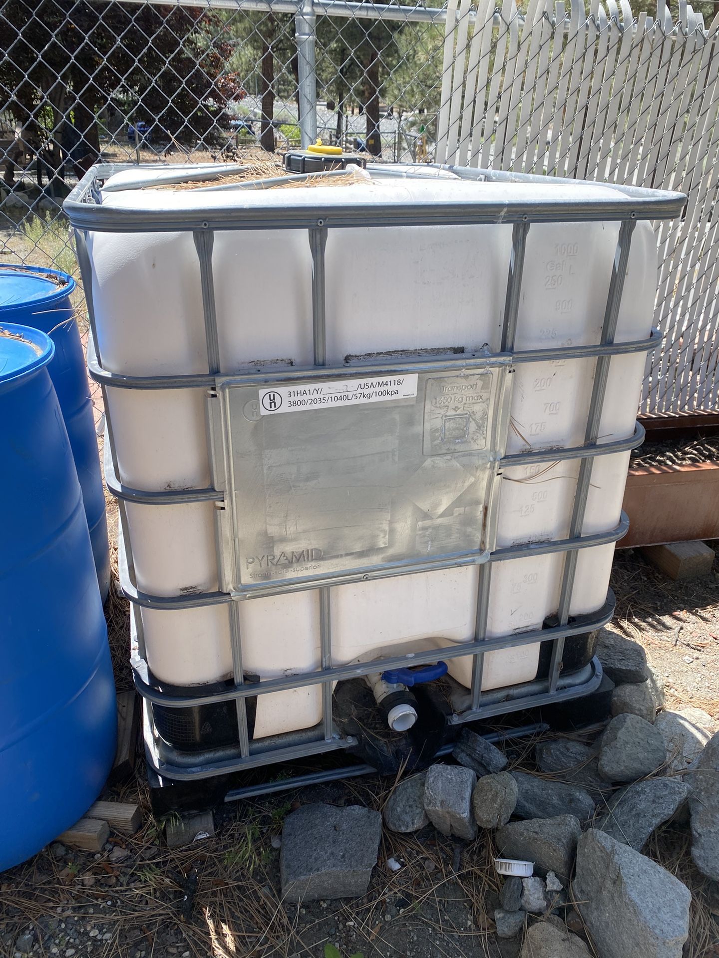 IBC water Tank 1650kg $200 OBO, Pickup Required