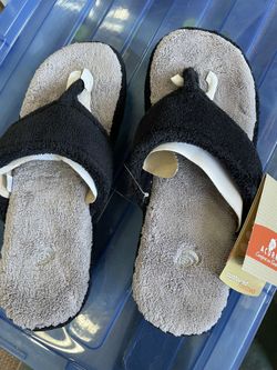 Women’s Acorn Spa Slippers