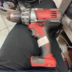 Milwaukee 2601-20 M18 18v Li-lon Cordless 1/2" Drill Driver Bare tool