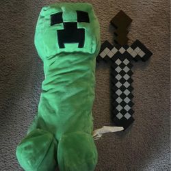 Minecraft Creeper and Sword 