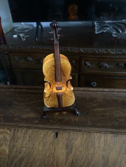 Violin Lamp 