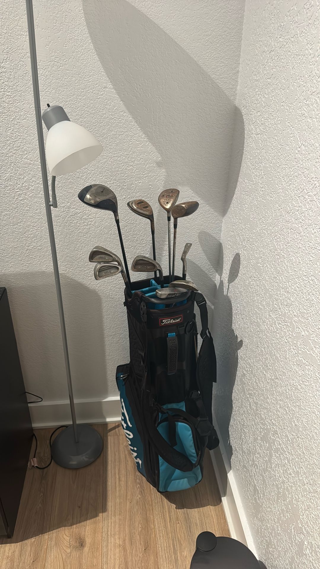 Full Set Of Golf Clubs
