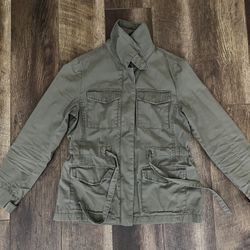 Gap Lightweight Coat - Size: Medium