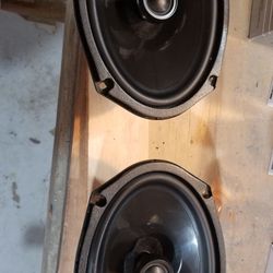 New 6x9 Sound Stream Speakers