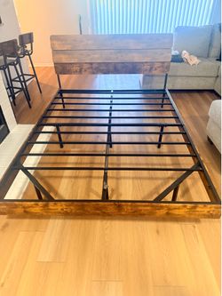 🛏️ QUEEN BED FRAME — $80 FIRM 🔥