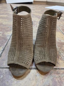 Michael by Michael Kors Olive Green Wedges Size 8