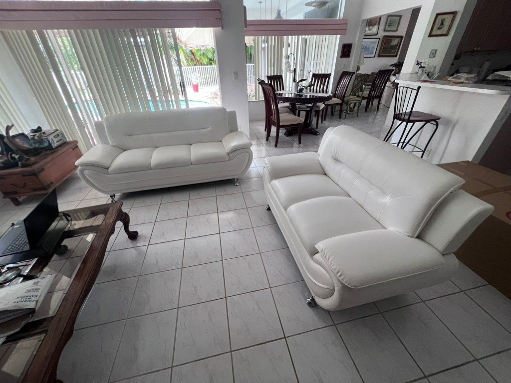 Sofa Y Loveseat (2)