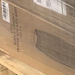 Súper Bright Floor Solar Lamp 