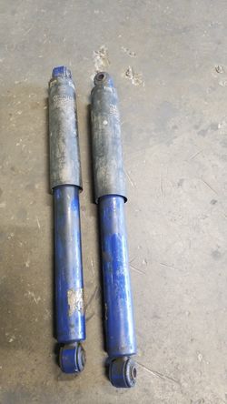 Silverado rear shocks 00 06 model s