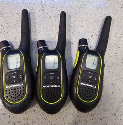 Lot of 3 Motorola Talkabout SX710 Two Way Radios