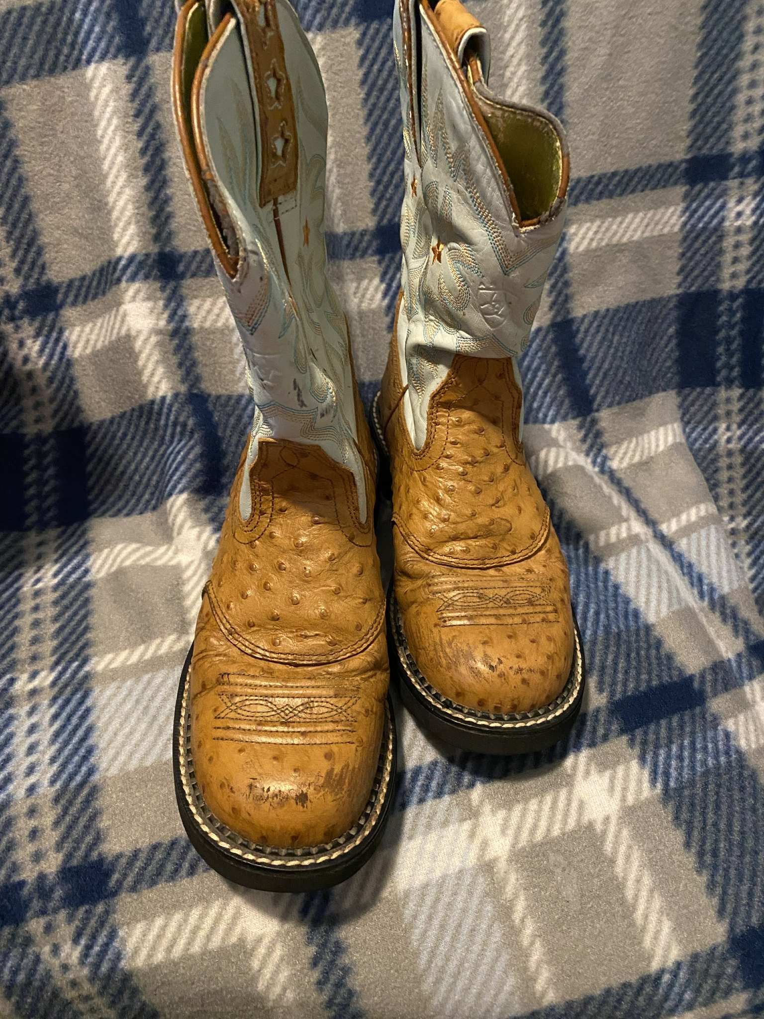 Ariat Women Boots Size 8