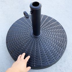 New in box $45 Heavy Patio Umbrella Base 20” Round Stand Outdoor Garden Market, Weight 55lbs 