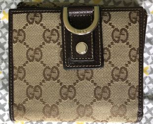 GG canvas leather folded wallet