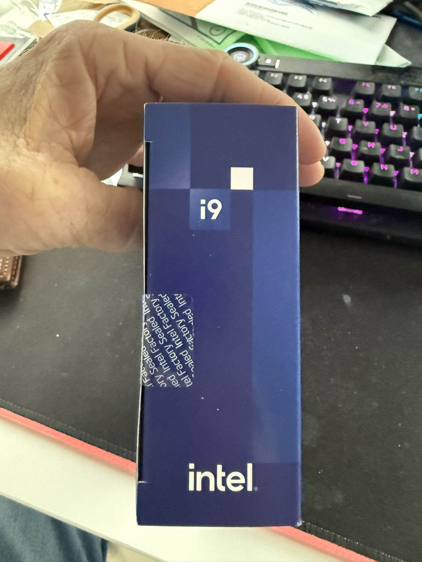 Intel I9-13900k, 38 MB Catch LGA 1700