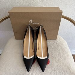 Christian Louboutin Apostrophe Pump 85 Black Heels✨