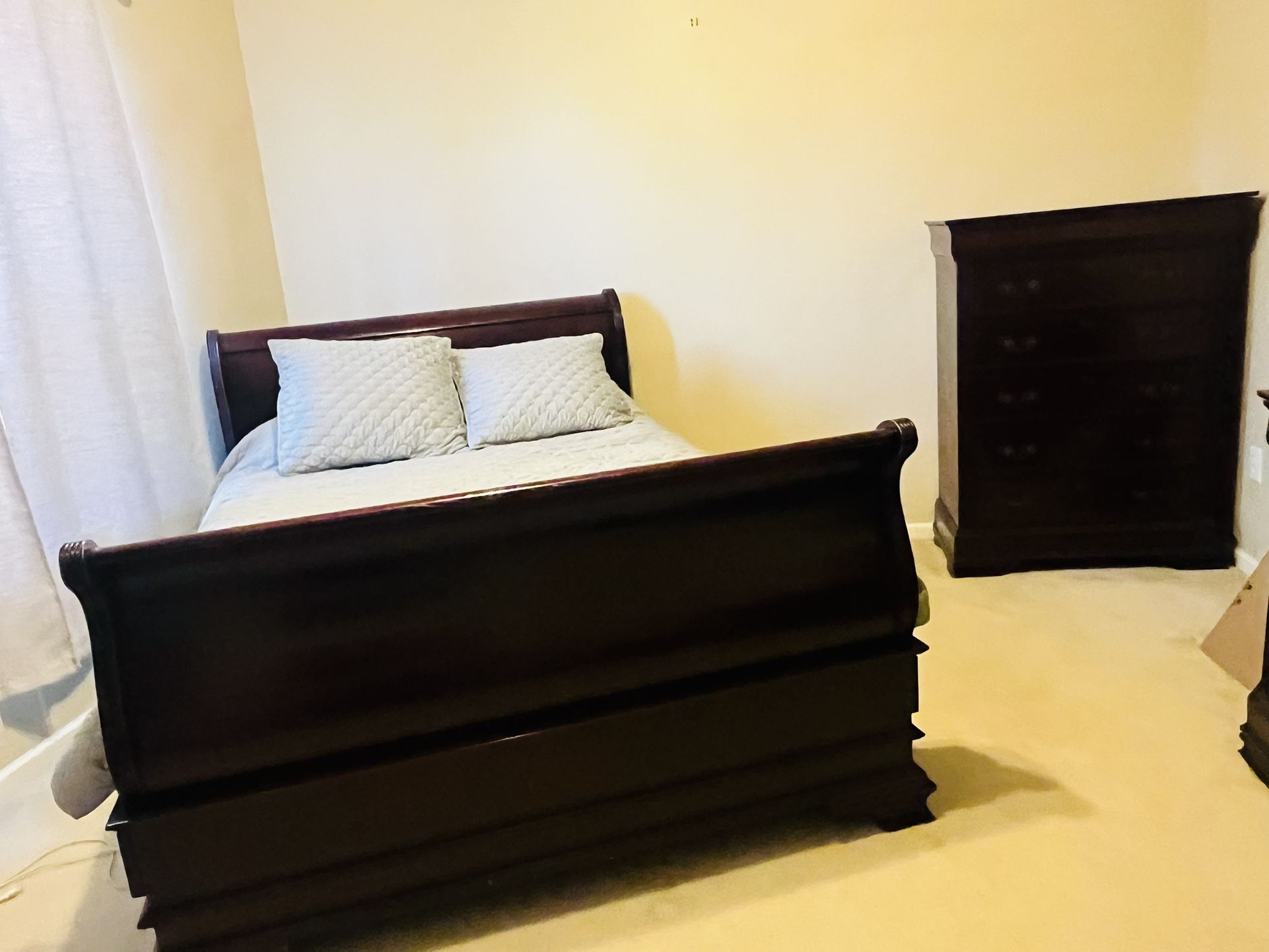 5 Piece Beautiful Cherrywood Bedroom Set