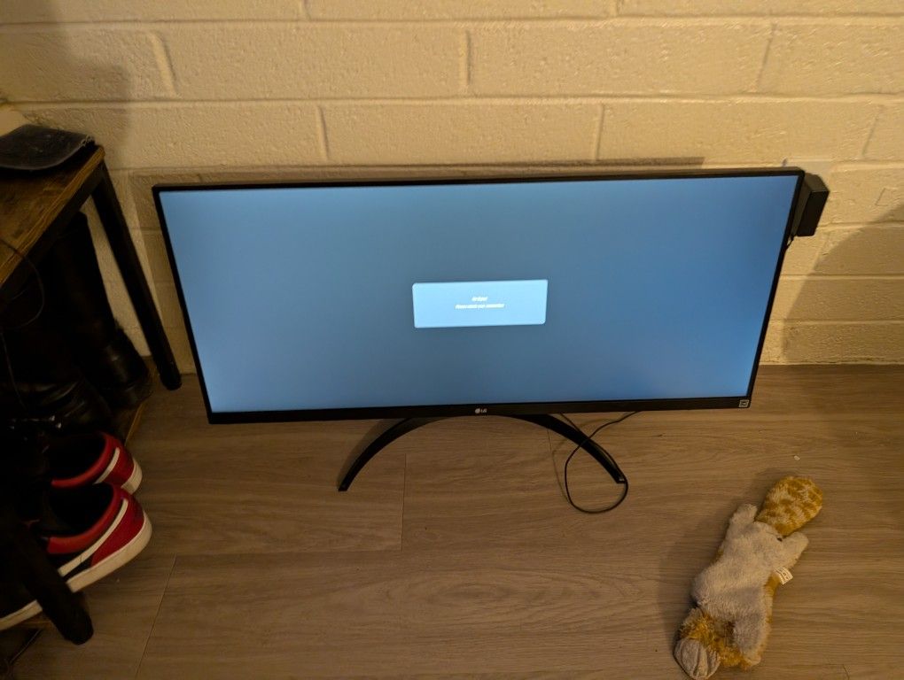 LG 34 Inch Monitor -screen
