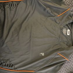 Fila women athletic shirt size medium 