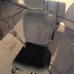 2005  Honda  CRV   seat 