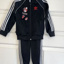 toddler sz 12-18months adidas track suit 