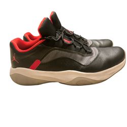 EUC Jordan 11 CMFT Low “Bred Ice Sole”- Men’s  10