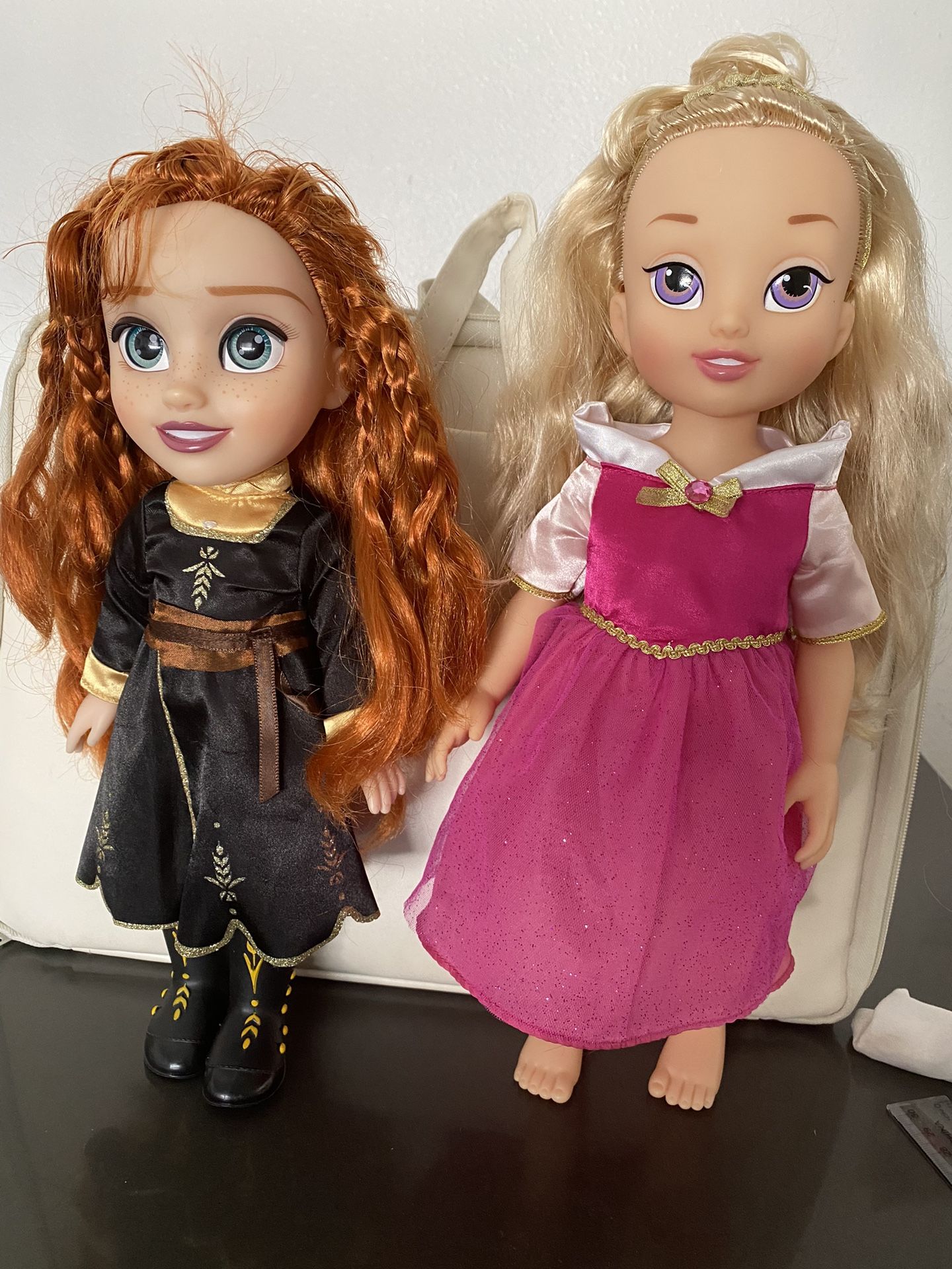 Disney Anna & Aurora Doll