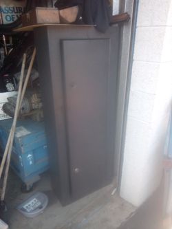 Homak 8 rifle gun safe
