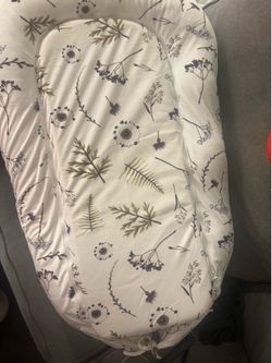 Baby lounger