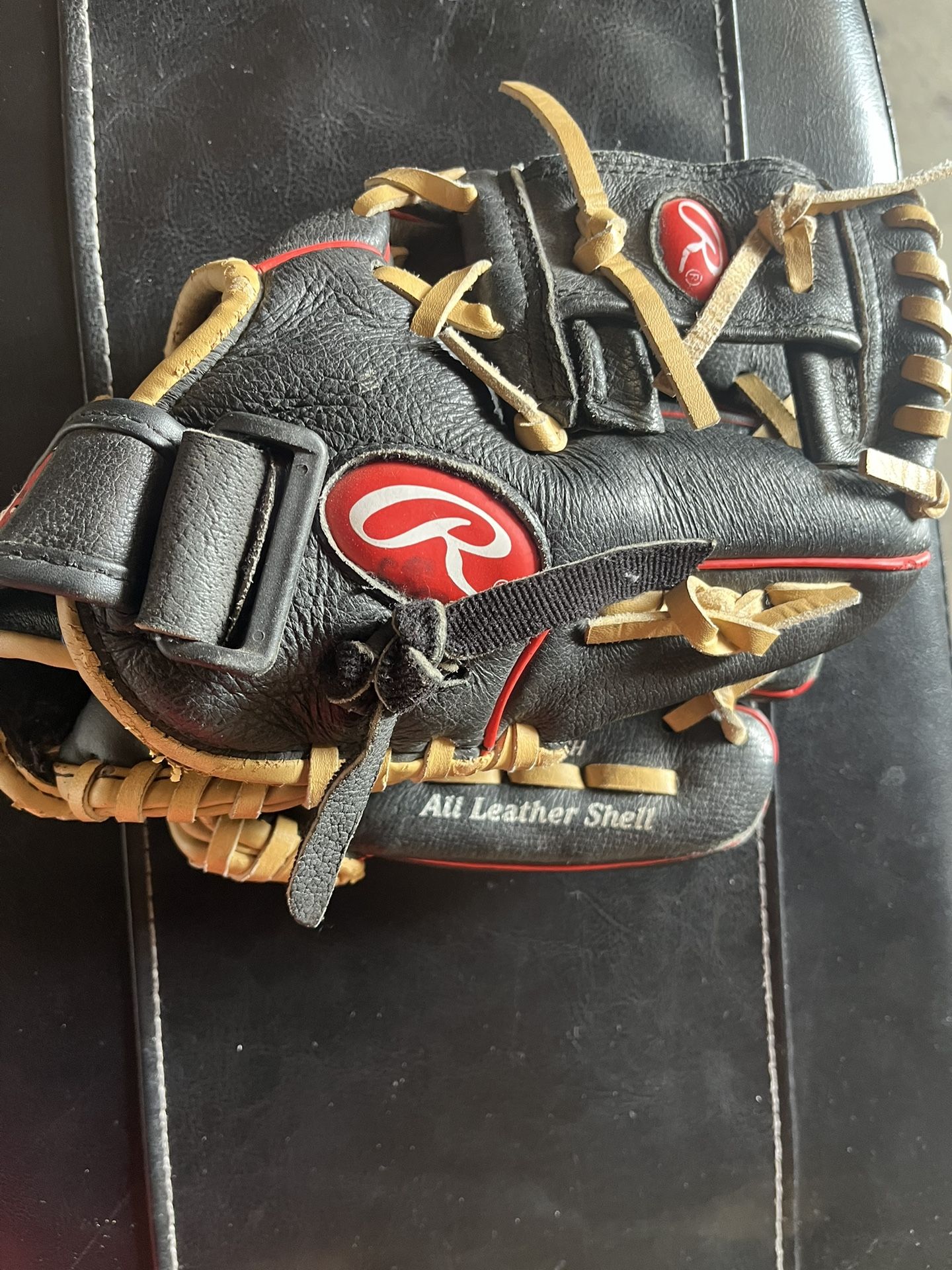 Kids Rawlings Baseball Glove