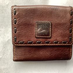 Preowned Dooney & Bourke Brown Leather Wallet - Change Purse - Credit Card Holder Whipstitching