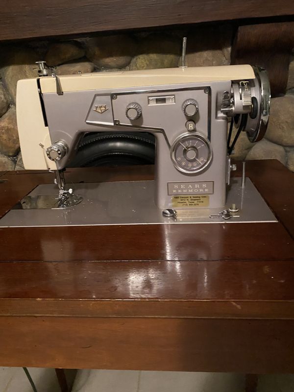 sears kenmore sewing machine for Sale in Pasadena, TX OfferUp