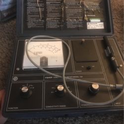 Fisher Conductivity Meter Model 152