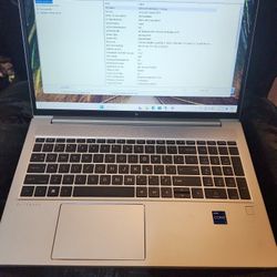 HP EliteBook 650 G9 15.6" i7