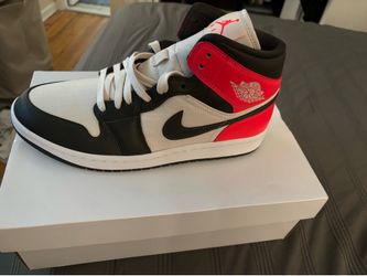 WMNS AIR JORDAN 1 MID SE