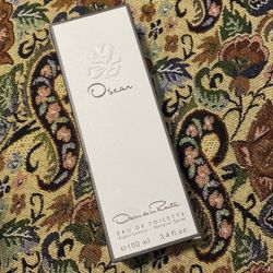 Oscar de la Renta perfume
