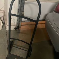 dolly’s for Moving Heavy Items 