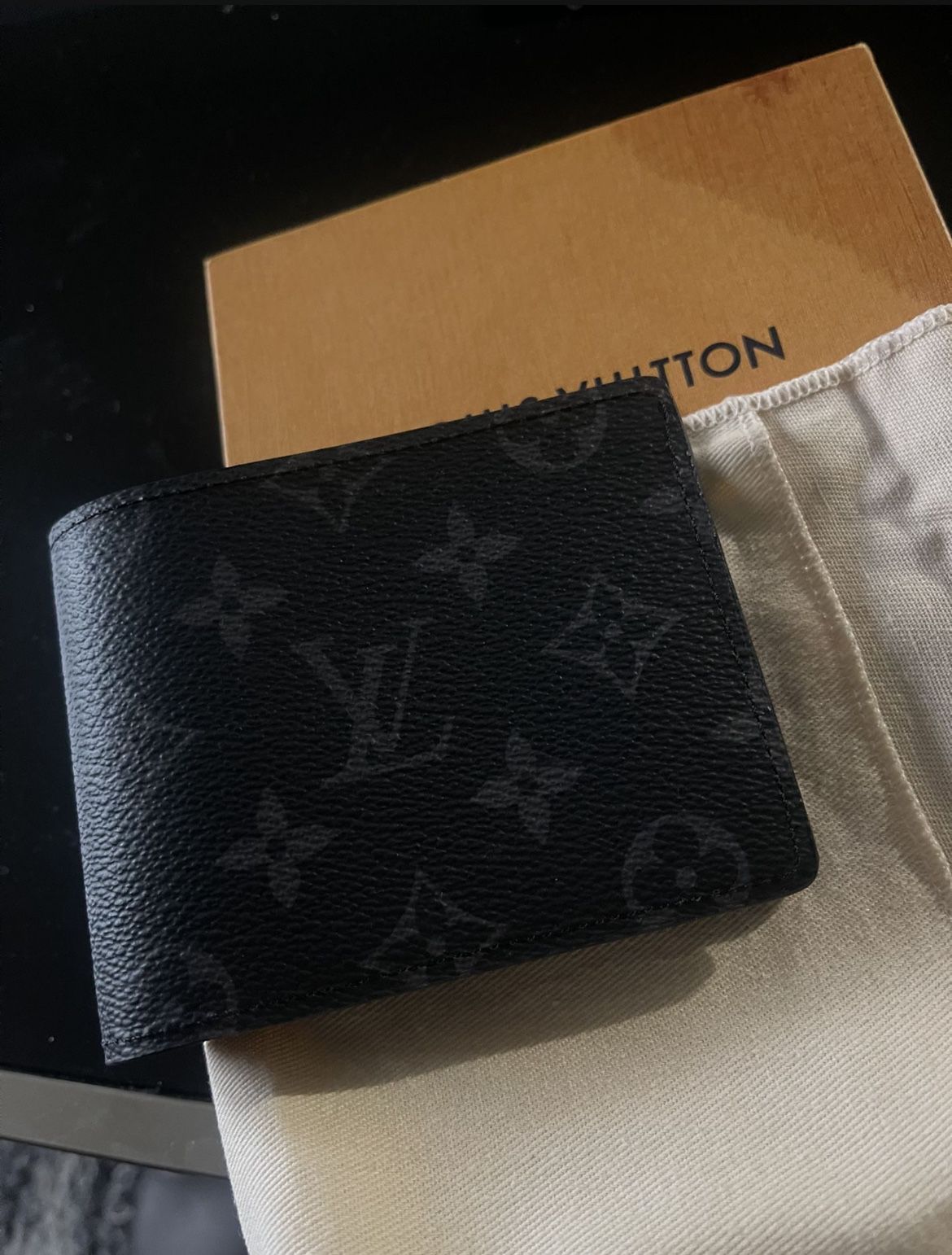 Brandnew Authentic Mens Louis Vuitton Wallet For Sale for Sale in Hampton,  VA - OfferUp