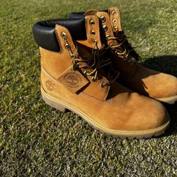 Timberland Boots 9 1/2