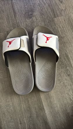 Jordan Slippers Size 13