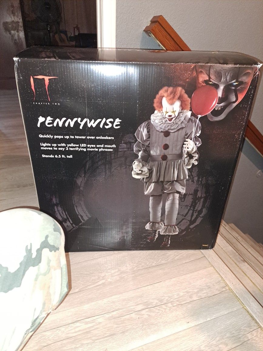 New In Box It Pennywise.