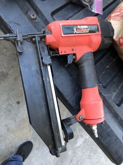 Nail gun