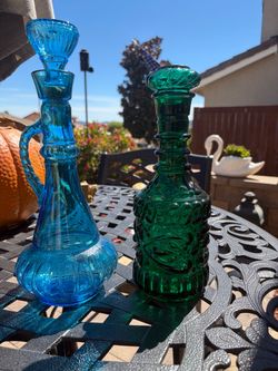 Vintage Glass Decanters with Stoppers – Set of 2