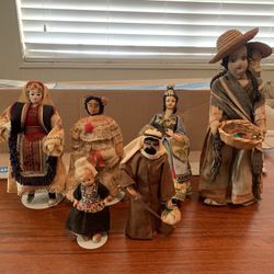 Lot Of 6 Vintage Tourist Dolls
