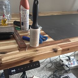 Electrical adjustable desk for gaming and work!!