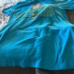 Knott's Berry Farm shirt small