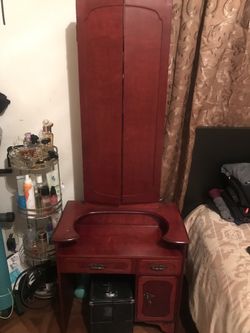 Vanity mirror