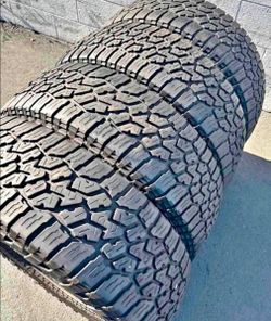 275 70 18 Falken tires Con 80% de Vida Las 4